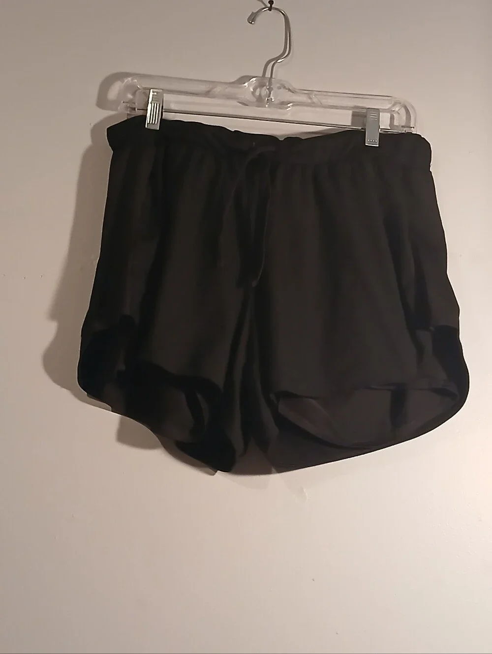 Avia Ladies Black Women's Drawstring Athletic Shorts. Size Large (12-14)